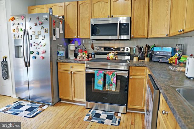 16 TREVINO DR, Martinsburg, WV 25405