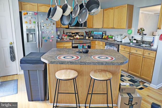 16 TREVINO DR, Martinsburg, WV 25405