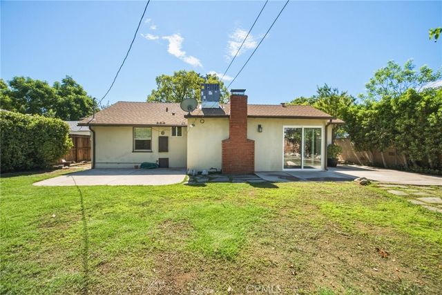 7357 Anatola Avenue, Lake Balboa, CA 91406