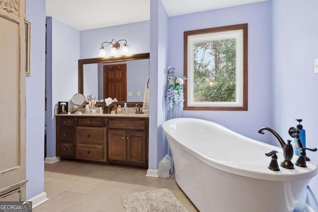 903 Chestnut Hill Road SW, Marietta, GA 30064