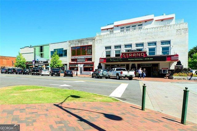 903 Chestnut Hill Road SW, Marietta, GA 30064