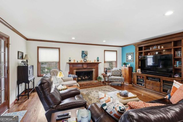 903 Chestnut Hill Road SW, Marietta, GA 30064