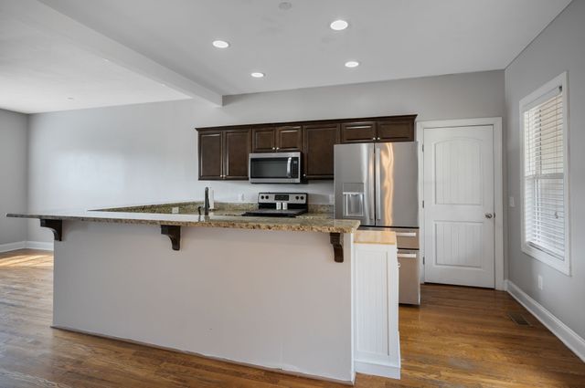 1248 Leaf Ln, Ashland City, TN 37015