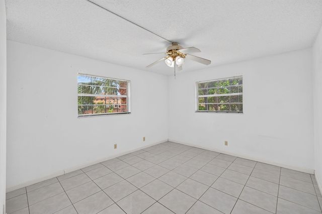 660 Tennis Club Drive 303, Fort Lauderdale, FL 33311