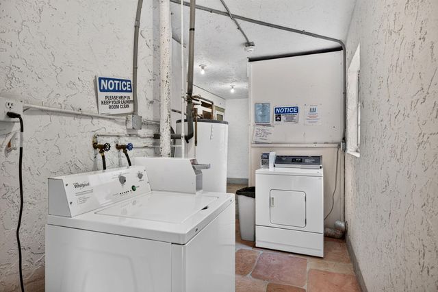 660 Tennis Club Drive 303, Fort Lauderdale, FL 33311