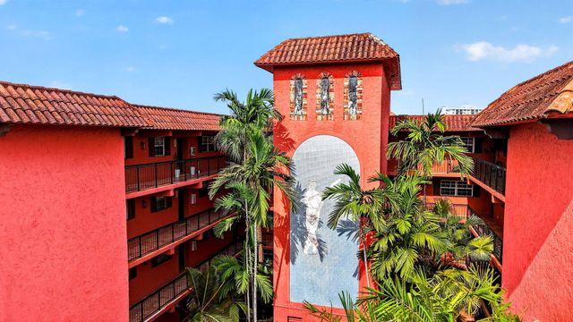 660 Tennis Club Drive 303, Fort Lauderdale, FL 33311