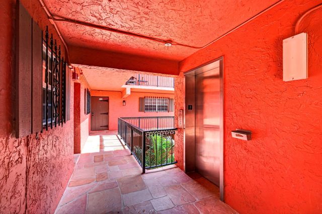 660 Tennis Club Drive 303, Fort Lauderdale, FL 33311