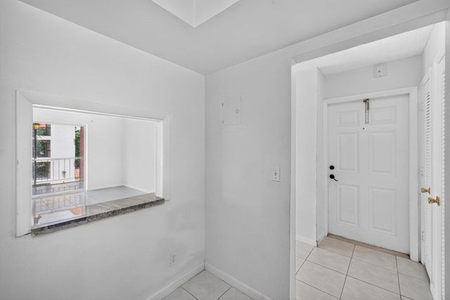 660 Tennis Club Drive 303, Fort Lauderdale, FL 33311