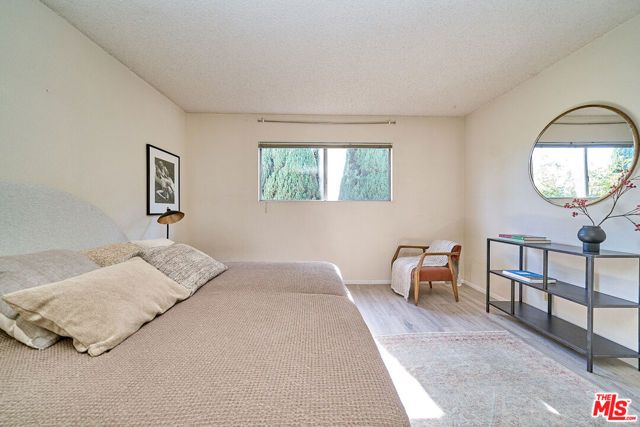 5437 Corteen Place 212, Los Angeles, CA 91607