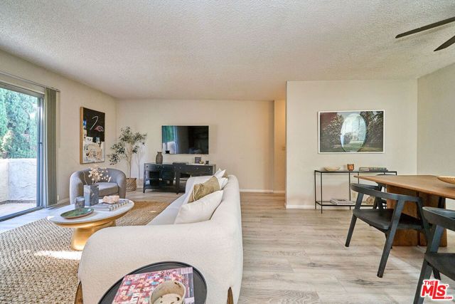 5437 Corteen Place 212, Los Angeles, CA 91607