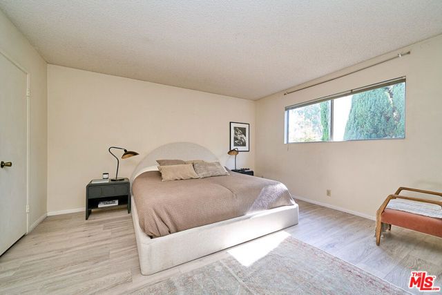 5437 Corteen Place 212, Los Angeles, CA 91607