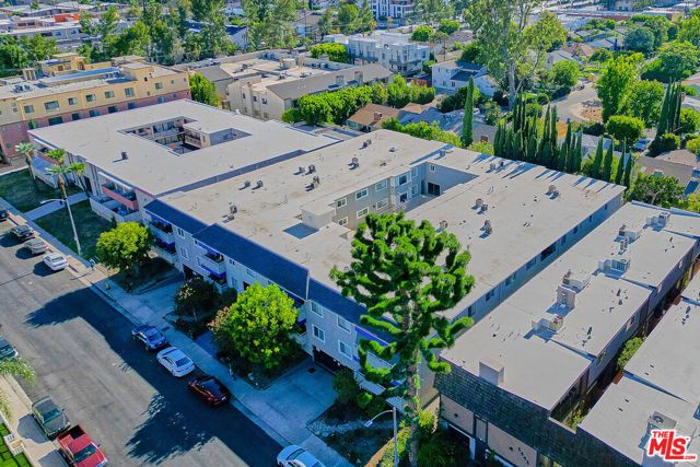 5437 Corteen Place 212, Los Angeles, CA 91607