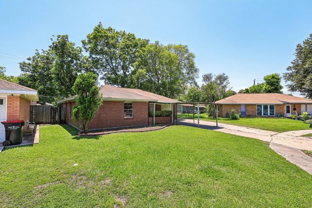 1501 Colby Drive, Baytown, TX 77520