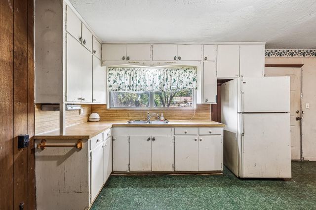 1501 Colby Drive, Baytown, TX 77520