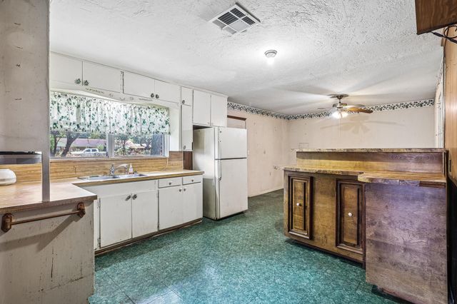 1501 Colby Drive, Baytown, TX 77520