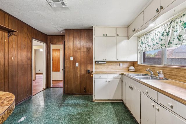 1501 Colby Drive, Baytown, TX 77520