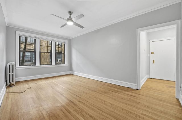 2336 W Addison Street i2, Chicago, IL 60618