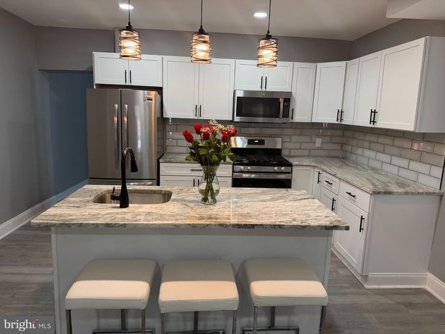1827 W 4TH ST, Chester, PA 19013