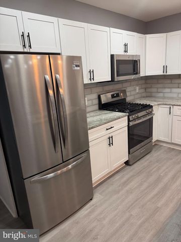 1827 W 4TH ST, Chester, PA 19013