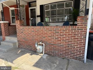 1827 W 4TH ST, Chester, PA 19013