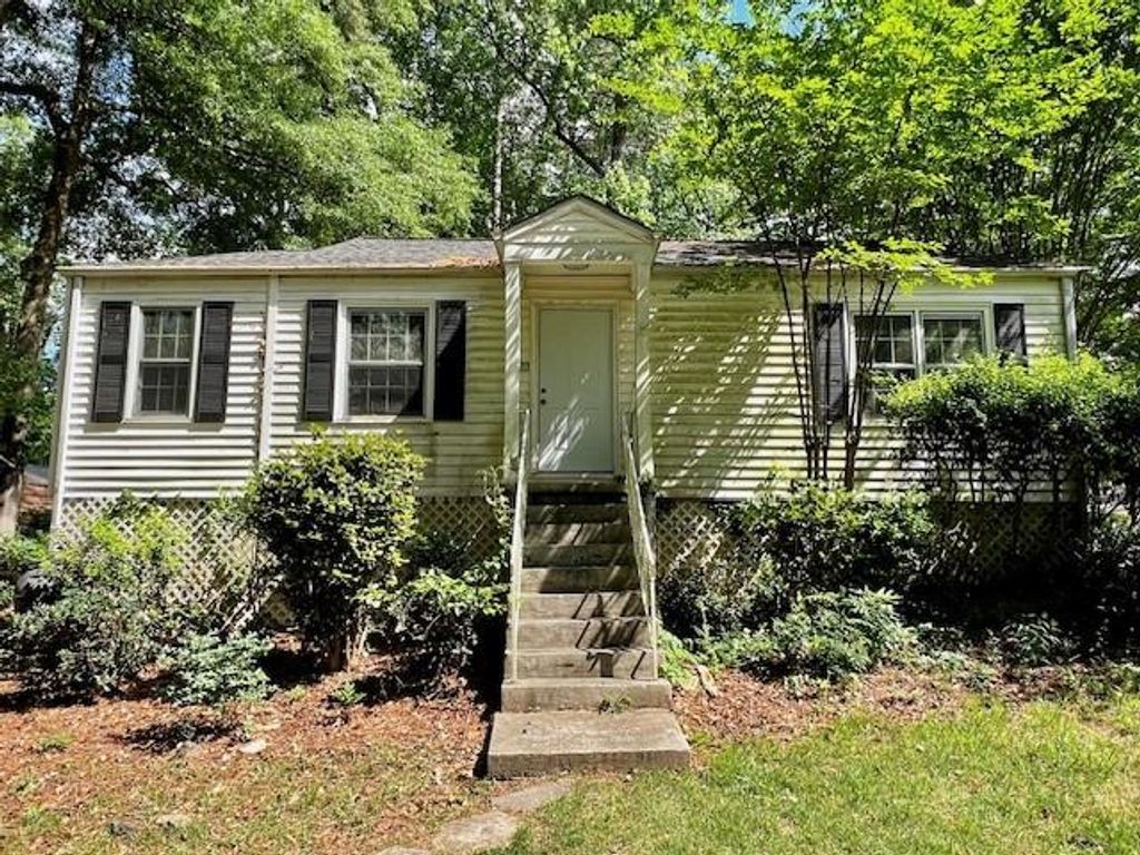 2397 Desmond Drive, Decatur, GA 30033