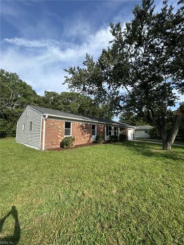 1205 Aaron CT, Chesapeake, VA 23323