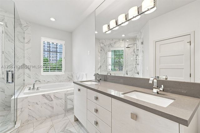 3237 NE 5th St 3237, Pompano Beach, FL 33062