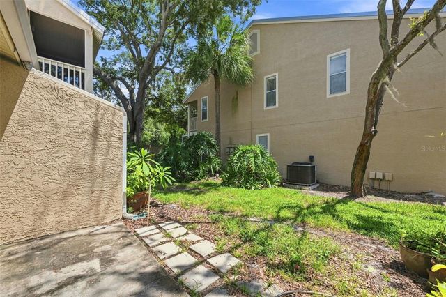 13017 LORNA PLACE, Tampa, FL 33618