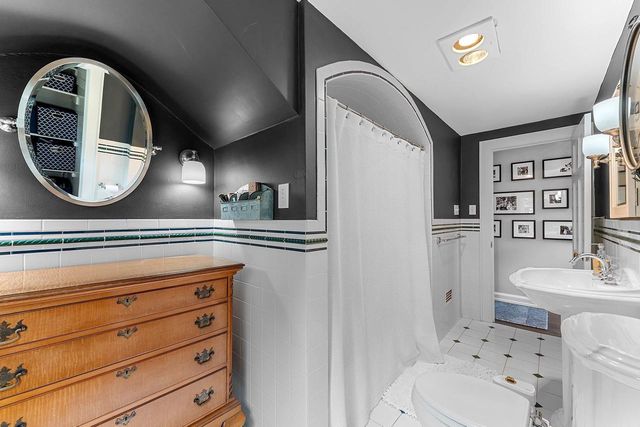 254 WARREN COURT, Green Bay, WI 54301