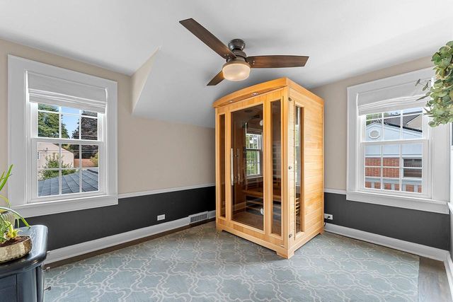 254 WARREN COURT, Green Bay, WI 54301