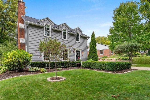 254 WARREN COURT, Green Bay, WI 54301