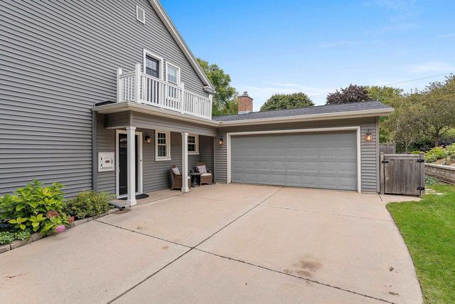 254 WARREN COURT, Green Bay, WI 54301
