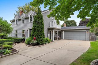 254 WARREN COURT, Green Bay, WI 54301