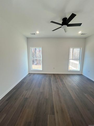 137 Leatherwood Circle, Batesville, AR 72501