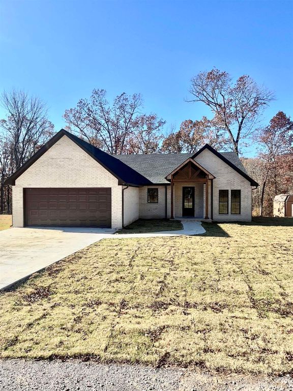 137 Leatherwood Circle, Batesville, AR 72501