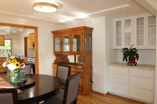 3011 Edgewood Drive, Medford, OR 97504