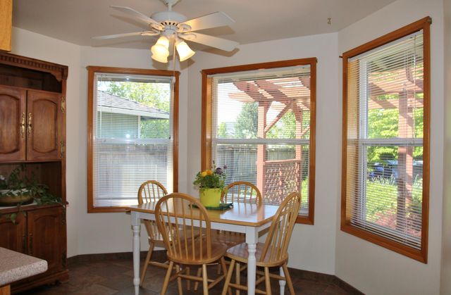 3011 Edgewood Drive, Medford, OR 97504