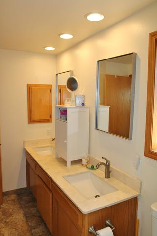 3011 Edgewood Drive, Medford, OR 97504