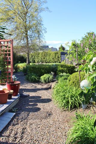 3011 Edgewood Drive, Medford, OR 97504