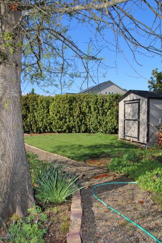 3011 Edgewood Drive, Medford, OR 97504