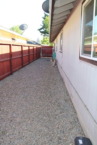 3011 Edgewood Drive, Medford, OR 97504