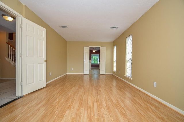4955 Sentry Woods Lane, Pearland, TX 77584