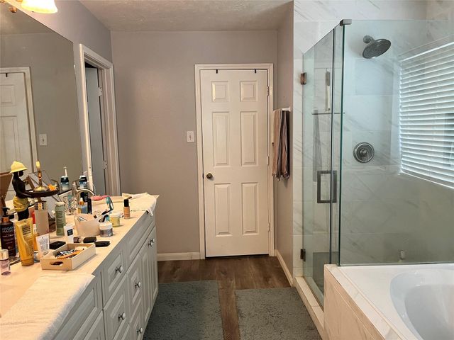 4955 Sentry Woods Lane, Pearland, TX 77584