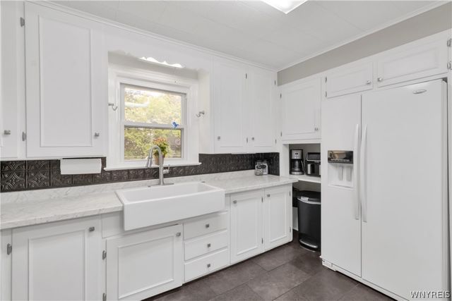 5490 Chestnut Ridge Road, Orchard Park, NY 14127