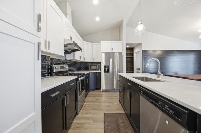 7045 14th Street S, Fargo, ND 58104