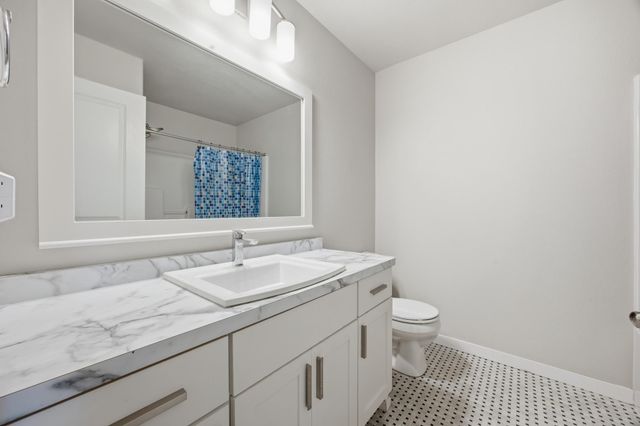 7045 14th Street S, Fargo, ND 58104