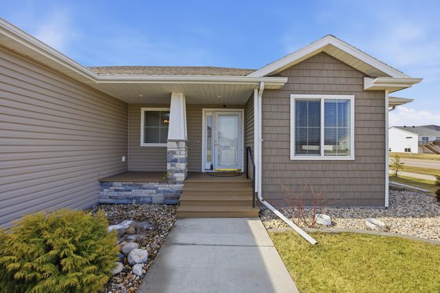 7045 14th Street S, Fargo, ND 58104