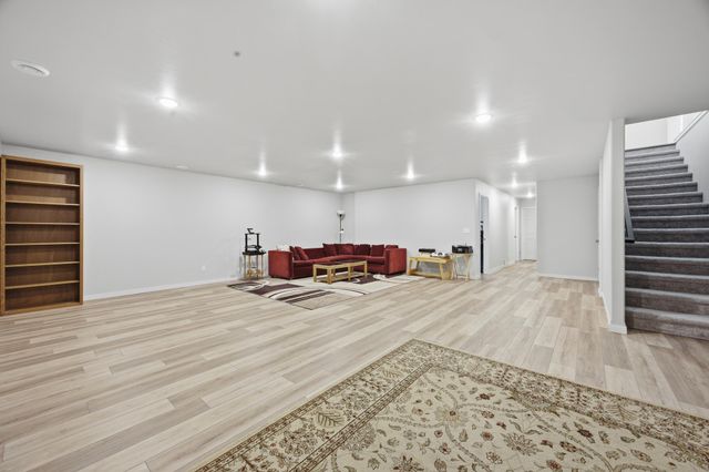 7045 14th Street S, Fargo, ND 58104