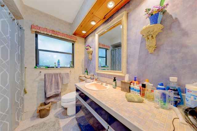 1105 WOODCREST AVENUE, Clearwater, FL 33756