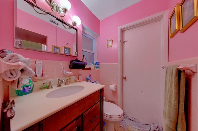 1105 WOODCREST AVENUE, Clearwater, FL 33756